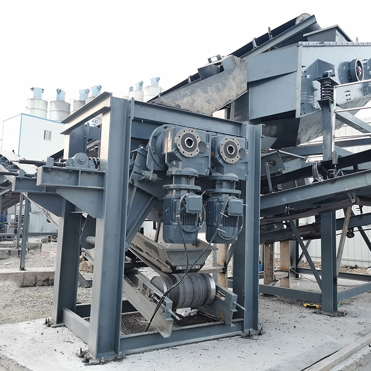 大塊瀝青破碎機(圖8) 大塊瀝青破碎機(圖8)